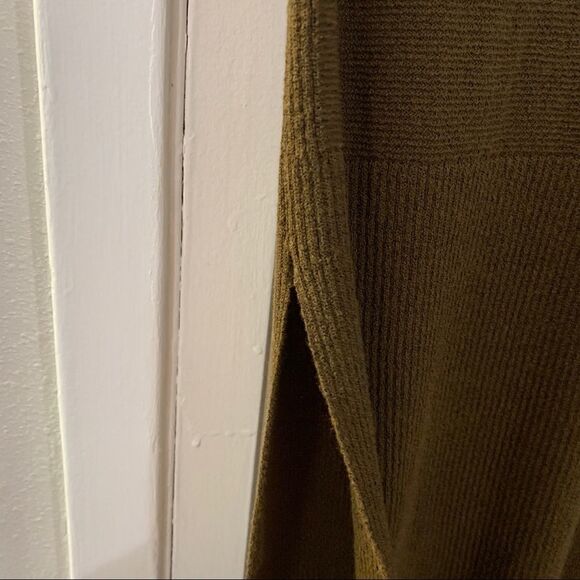 Zara Blouse - Picture 15 of 15